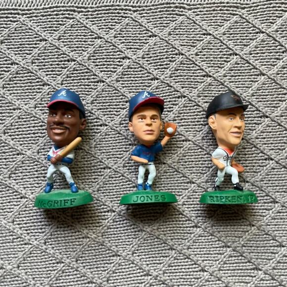 MLB Other - 1997 Corinthian Headliners 3” Baseball Collectible Figurines